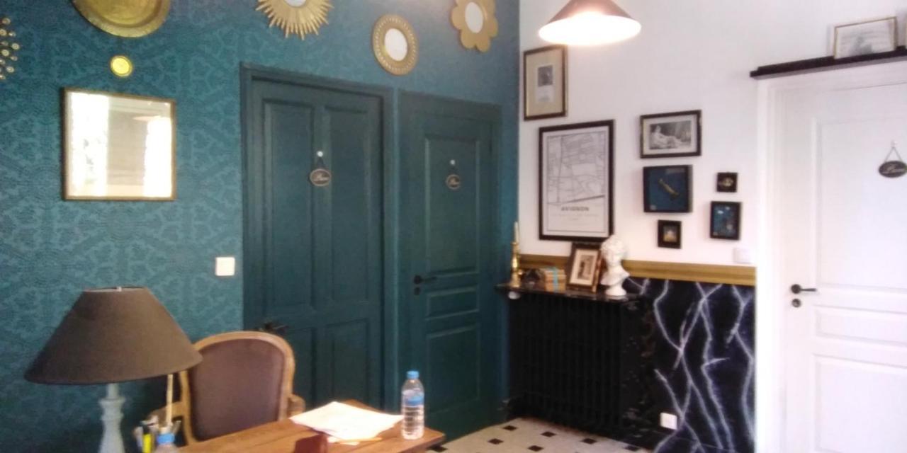 الشقق الفندقية أفينيونفي  Le Petit Palais Maisonnette المظهر الخارجي الصورة